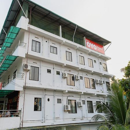 Super Hotel O Diamond In Kochi Exterior photo