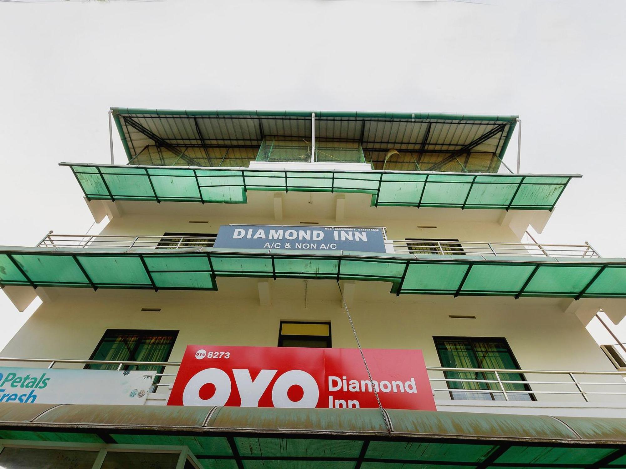 Super Hotel O Diamond In Kochi Exterior photo