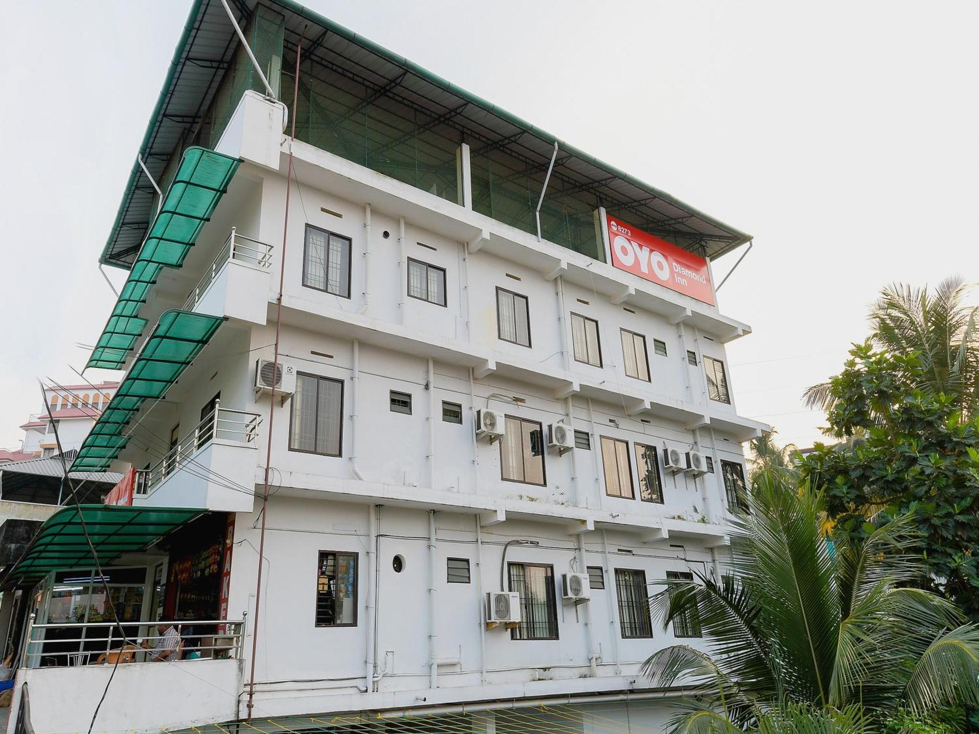 Super Hotel O Diamond In Kochi Exterior photo